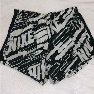 Nike Shorts size YXL